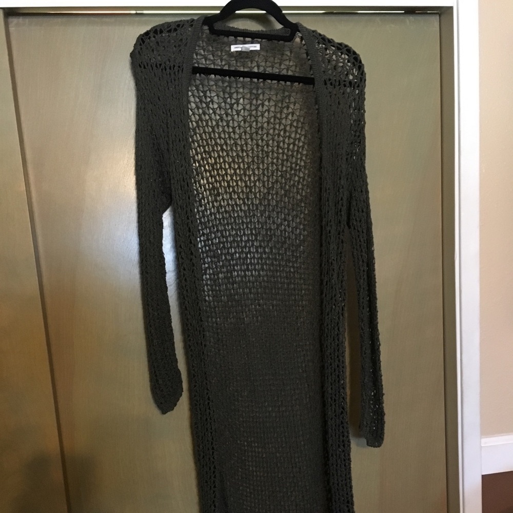 american eagle knit top.